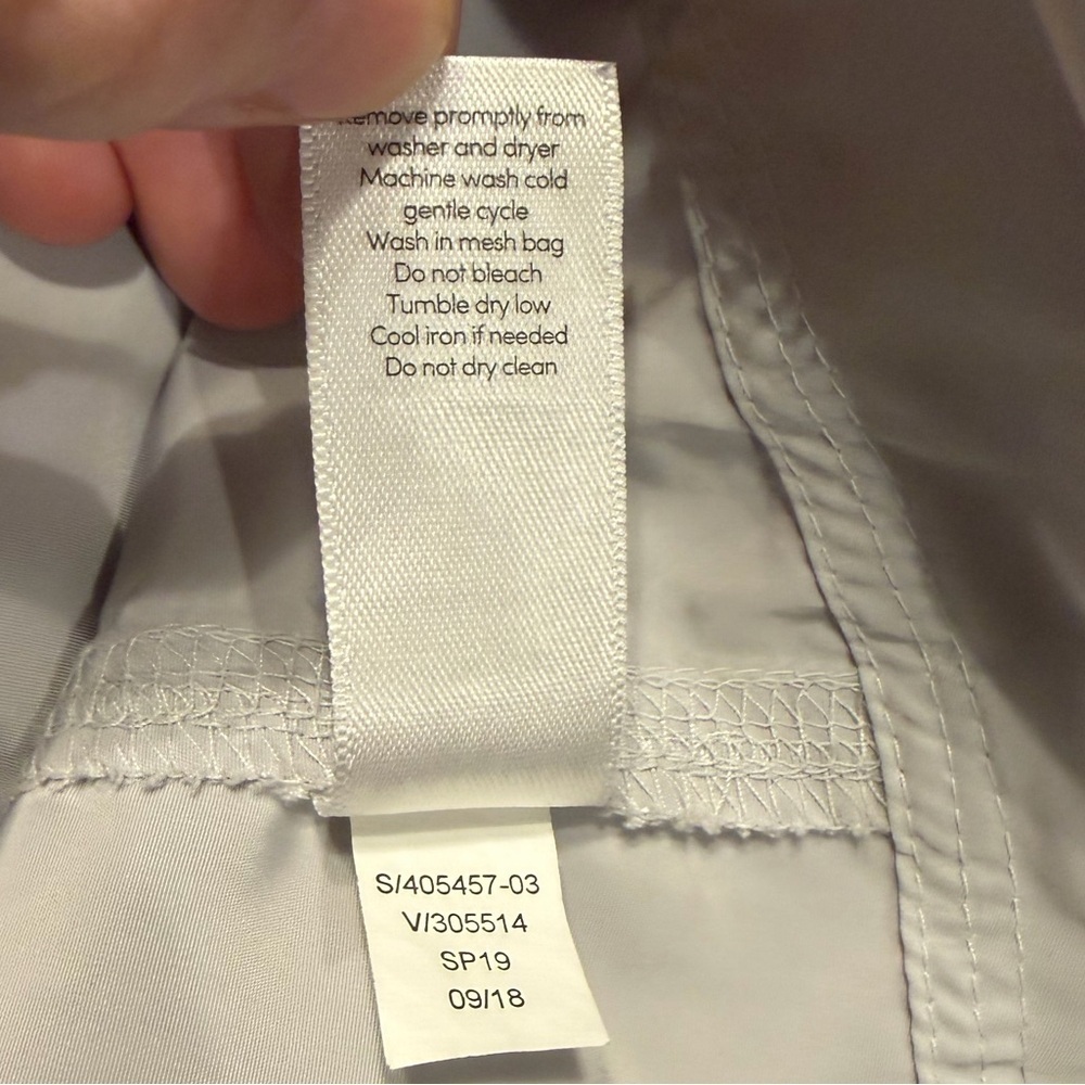 Athleta Solar Wind & Rain Anorak Jacket, Grey/Silver Medium Tall - Picture 11 of 15